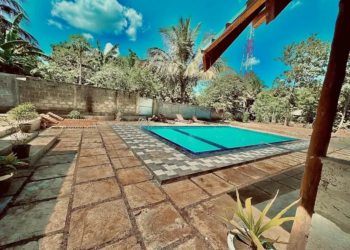 Maika Safari Lodge