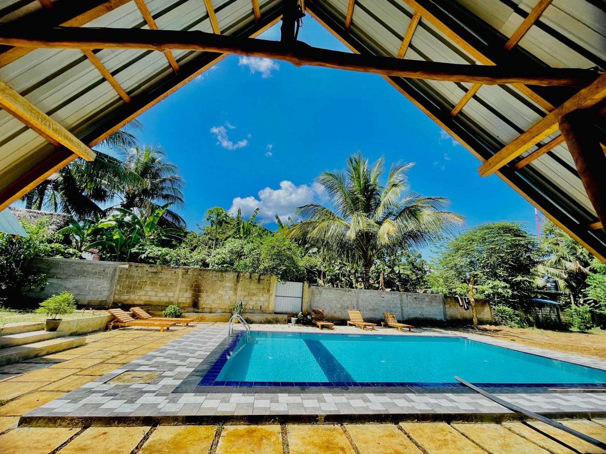 Maika Safari Lodge *